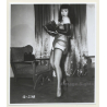 Irving Klaw: Surprised Bettie Page With Black Gloves Q-238 / Pin-Up - BDSM (Vintage Photo USA)