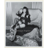 Irving Klaw: Bettie Page Brushes Her Hair 1649 / Pin-Up - BDSM (Vintage Photo USA)