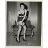 Irving Klaw: Shorthaired Mistress Closes Suspenders SHERI-13 / Pin-Up - BDSM (Vintage Photo USA)
