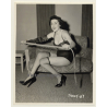 Irving Klaw: Slim Mistress On Lounge Chair - Whip TANNY-27 / Pin-Up - BDSM (Vintage Photo USA)