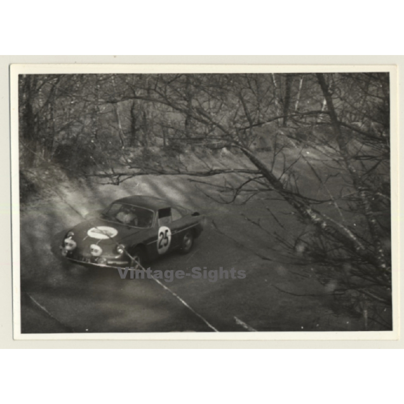 Rallye Du Limousin 1964: N°25 Alpine Renault A110 (Vintage Photo) Rallye Du Limousin 1964: N°25 Alpine Renault A110 (Vintage Photo)
