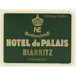 Biarritz / France: Hotel Du Palais (Vintage Luggage Label)