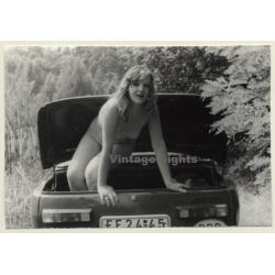 Blonde Nude Climbs Out Of Carboot Of Wartburg 353 (Vintage Photo GDR ~1980s)