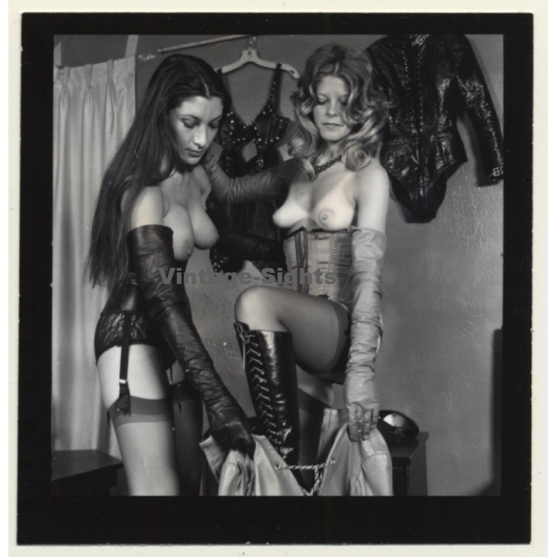 Semi Nude Blonde & Brunette Put On Lacquer Lingerie*1 / BDSM (Vintage Contact Sheet Photo 1970s)