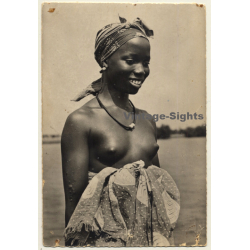 Afrique Noire: Jeune Beauté / Topless - Ethnic (Vintage RPPC)