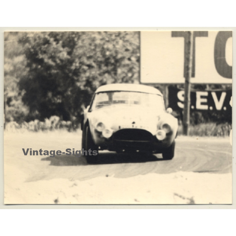 Le Mans 1964: N°64 AC Cobra Ford 4.7L / Fraissinet - De Mortemart (Vintage Photo) Le Mans 1964: N°64 AC Cobra Ford 4.7L / Fraissinet - De Mortemart (Vintage Photo)