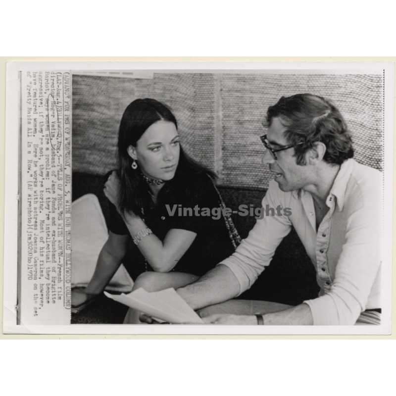 Roger Vadim & Joanna Cameron: Pretty Maids All In A Row (Vintage Press Photo 1970)