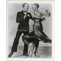Ginger Rogers & Fred Astaire Dancing (Vintage Press Photo 1970s/1980s)