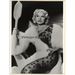 Mae West In Breathtaking Dress (Vintage Press Photo 1970s/1980s)
