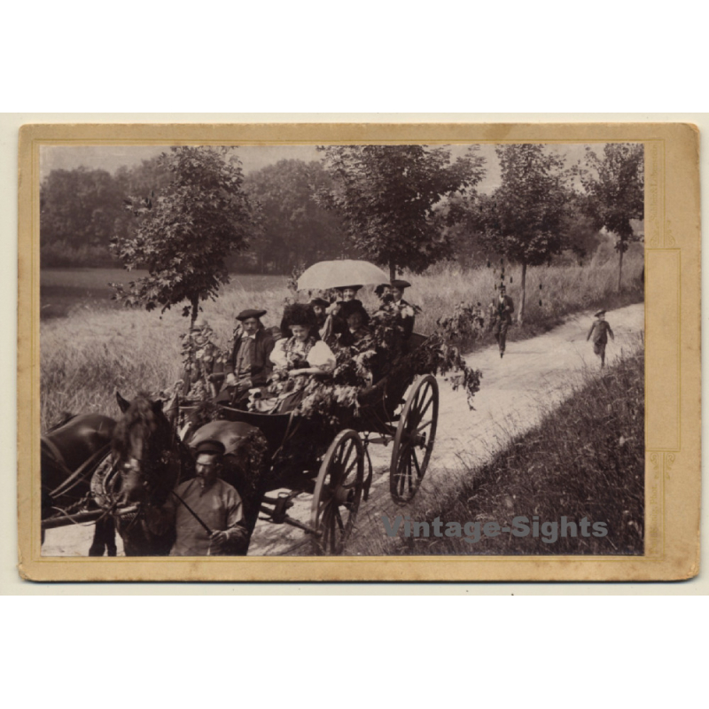 Paul König / Schleiz-Lobenstein: Festival Society In Horse Carriage (Vintage Cabinet Card 1900s)