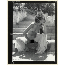 Pretty Indian Nude With Headdress & Scarf *15 (Vintage Contact Sheet Photo 1970s)
