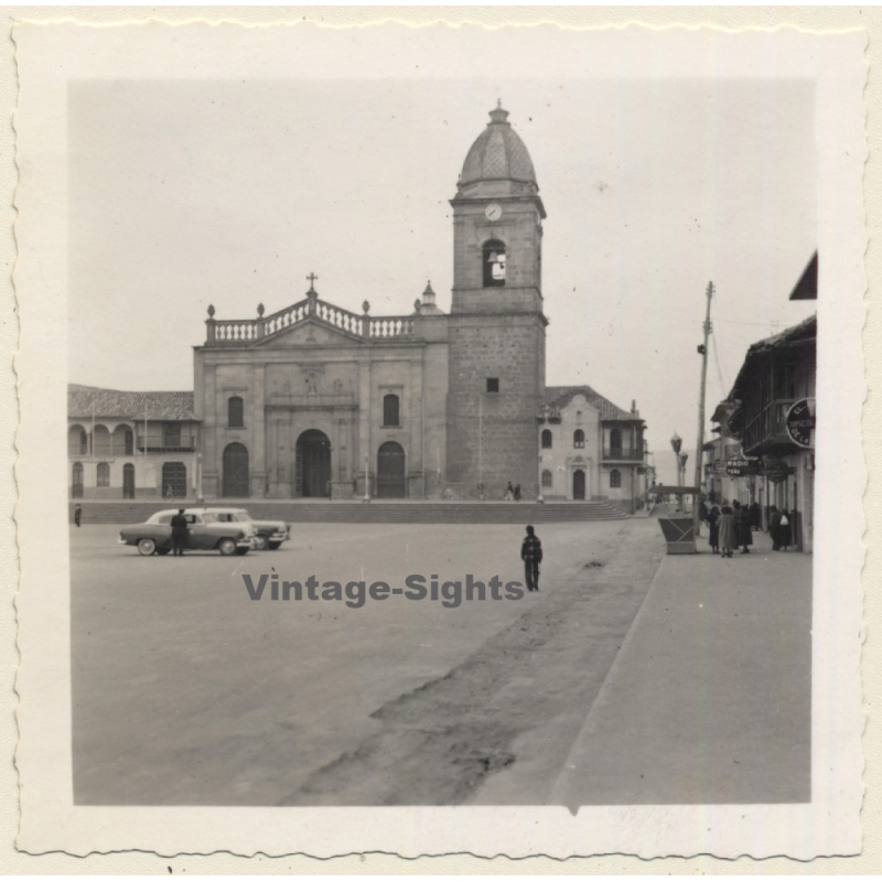 Tunja / Colombia: Catedral / Street View (Vintage Photo 1957) Tunja / Colombia: Catedral / Street View (Vintage Photo 1957)