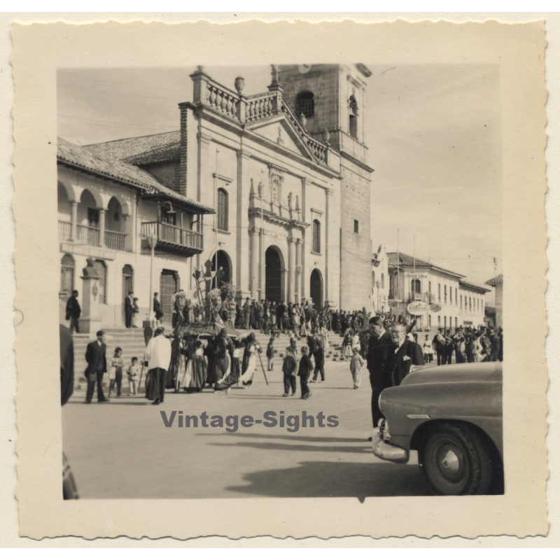 Tunja / Colombia: Procesion Del Sabado Santa*3 / Easter Procession (Vintage Photo 1957) Tunja / Colombia: Procesion Del Sabado Santa*3 / Easter Procession (Vintage Photo 1957)