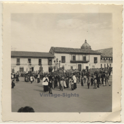 Tunja / Colombia: Procesion Del Sabado Santa*4 / Easter Procession (Vintage Photo 1957)