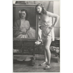 Semi Nude In Front Of Painting (Vintage Photo PC Ludwig Geier ~1930s/1940s)