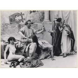 Photo Reconstitution: Bordel Scene In The Early 1900s / Roman Tradition (Press Reprint Photo)