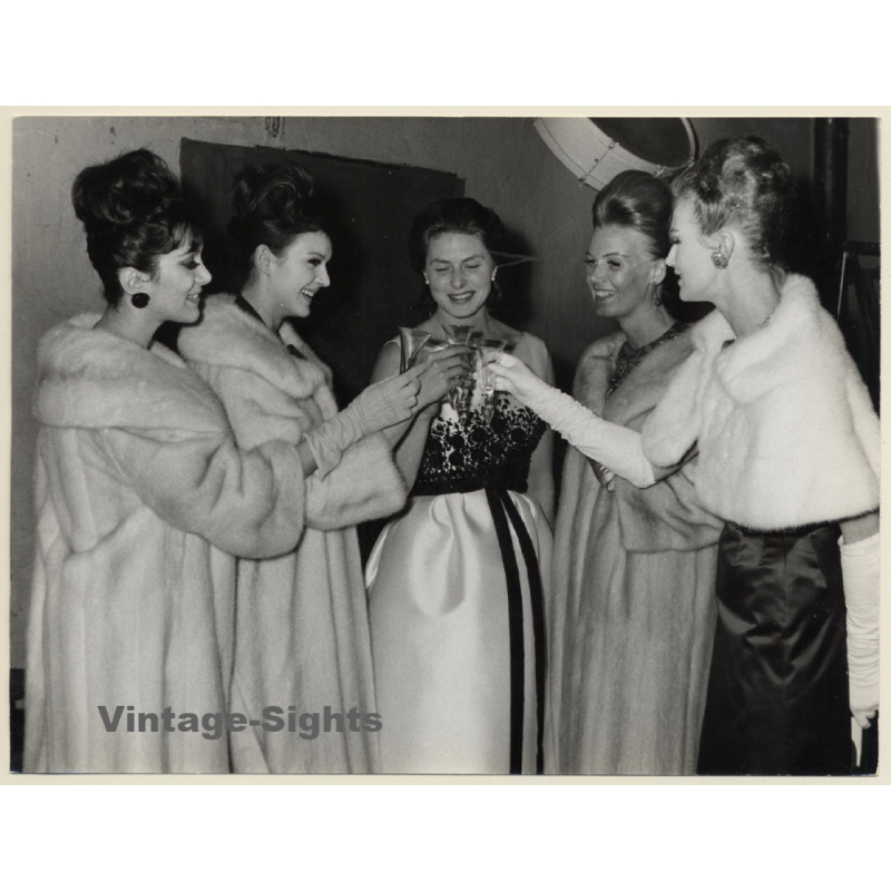 Ingrid Bergman At The 33 Gala De L'Union Des Artistes  (Vintage Press Photo 1963)