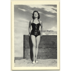 Pin-up Girl *15 / Black Swimsuit (Vintage Trading Card ~1950s)