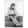 Sweet Shorthaired Blonde In Negligee / Legs & Toes (Vintage Photo B/W 1960s/1970s)