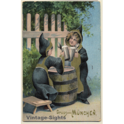 München: Kinder In Mönchskutten Stossen Mit Bierkrügen An (Vintage PC 1925)