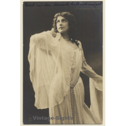 Geraldine Farrar / Opera Singer (Vintage RPPC 1904)
