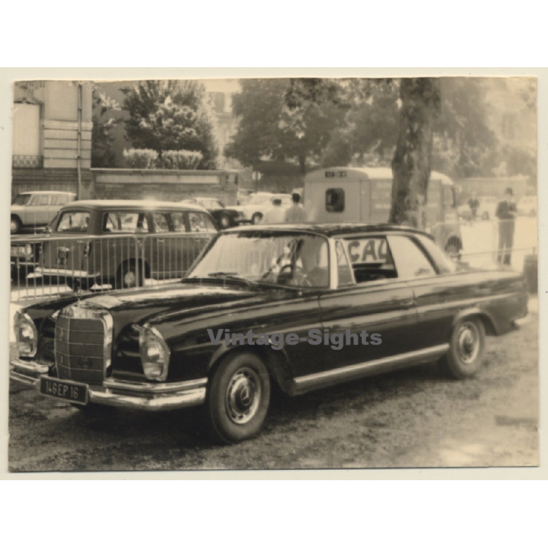 Tour De France 1964: Mercedes Benz 220 SE Coupé (Vintage Photo)