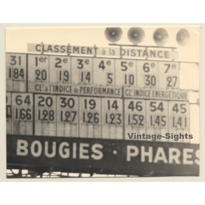 Le Mans 1964: 'Classement À La Distance' Display (Vintage Photo)