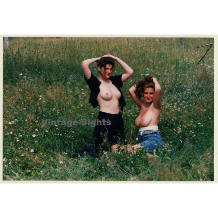 2 Natural Topless Females On Meadow *2 / Boobs (Vintage Photo ~1990s)