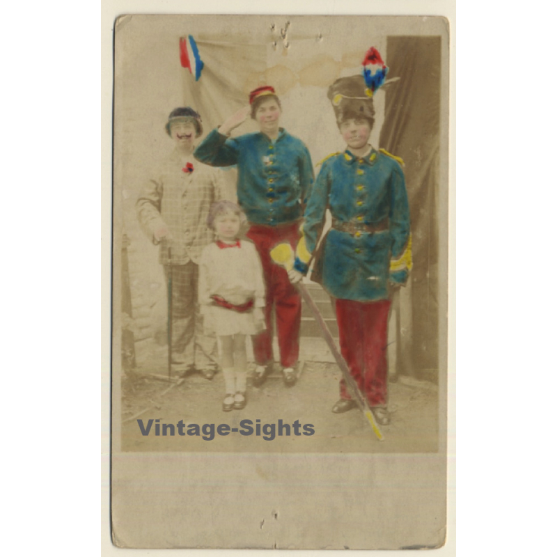 Souvenir du 14 Juillet 1916 / Family In Military Uniform (Vintage Hand Colored RPPC)