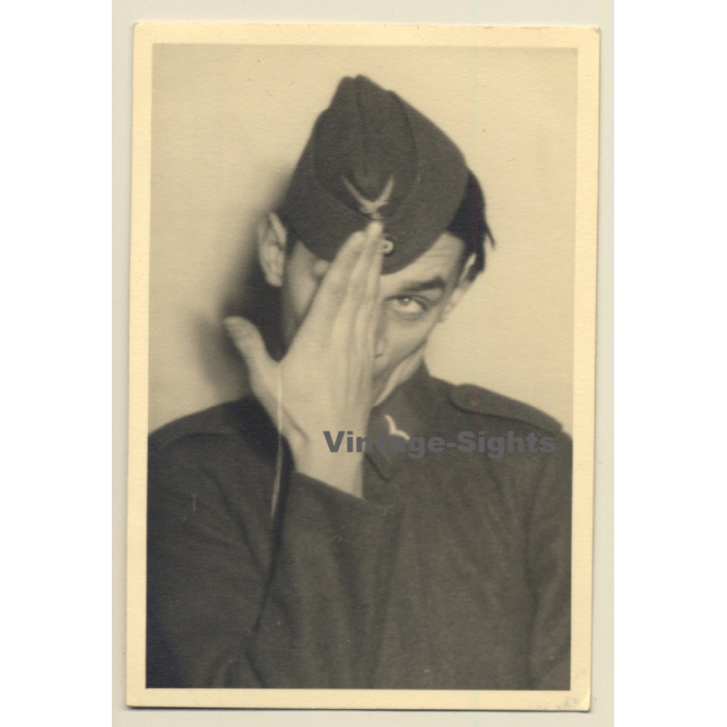 Funny Take Of German Soldier Doing Funny Face / Gay INT (Vintage Photo ~1940s)