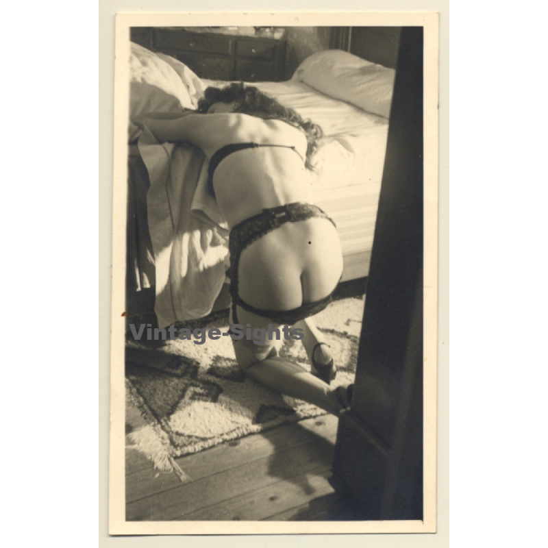 Rear View: Semi Nude Female Kneeling Beside Bed / Butt (Vintage Photo France ~1940s/1950s)