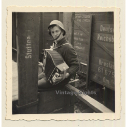 German Soldier Playing Accordion - Deutsche Reichsbahn / Gay INT (Vintage Photo 1930s/1940s)