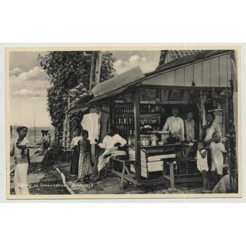 Soerabaja / Indonesia: Warong Op Tamarindelaan (Vintage Photo PC) Soerabaja / Indonesia: Warong Op Tamarindelaan (Vintage Photo PC)
