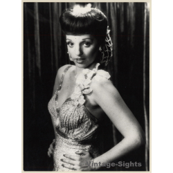 Liza Minelli In Pinafore Dress (Vintage Press Photo ~1970s)