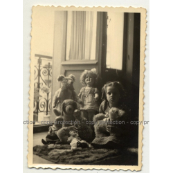 Little Girl With Her Beloved Teddy Bears & Puppets (Vintage Photo B/W ~1910s/1920s)