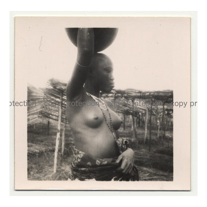 Topless African Female W. Water Jug On Head 2 (Vintage Photo 1940s/1950s)