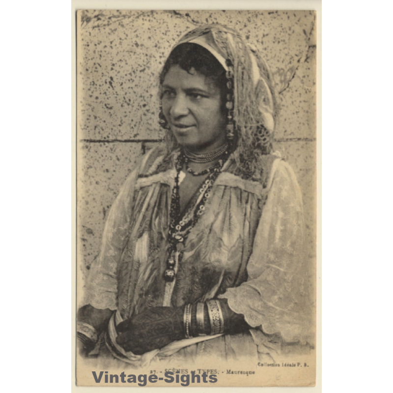 Maghreb: Mauresque - Moorish Woman In Traditional Garb / Ethnic (Vintage PC 1919)