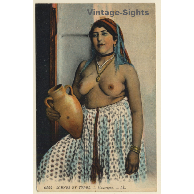 Maghreb: Topless Moorish Woman With Water Jug / Risqué - Ethnic (Vintage PC ~1910s/1920s) Maghreb: Topless Moorish Woman With Water Jug / Risqué - Ethnic (Vintage PC ~1910s/1920s)