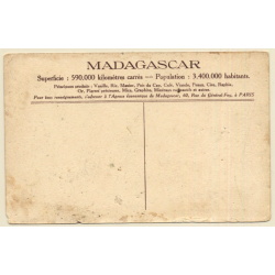 Madagascar: Femmes Betsileo / Topless - Risqué - Ethnic (Vintage PC ~1910s/1920s)