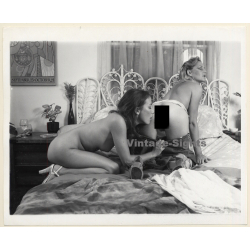 Erotic Study by T.Liori: 2 Kneeling Nudes On Bed / Lesbian INT (Vintage Photo KORENJAK 1970s/1980s)