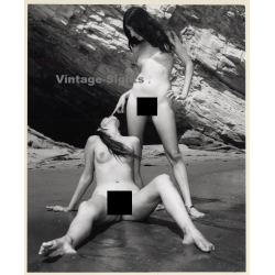 Erotic Study: Great Take Of 2 Stunning Nudes On Beach / Lesbian INT (Vintage Photo KORENJAK 1970s)