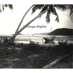 Sangean / Indonesia: Beach - Pinisi Boat (Vintage Stereo Glass Plate ~1920s/1930s)