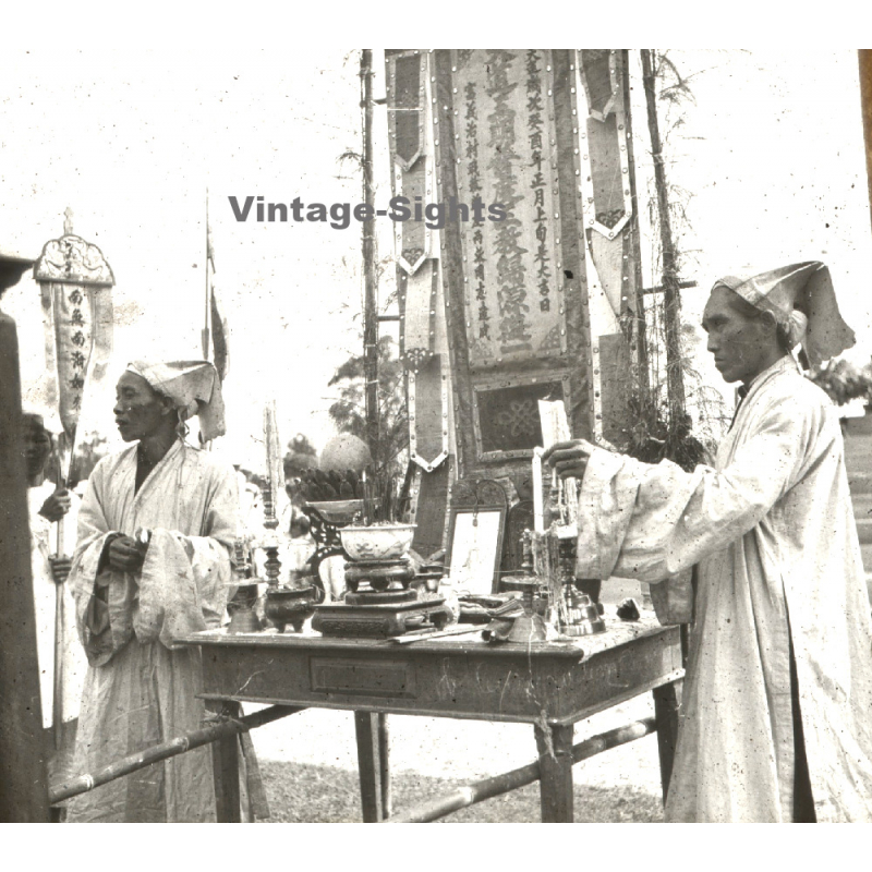 Indochina: Buddhist Ceremony *3 / Monks - Offerings Shrine - Altar (Vintage Glass Plate ~1920s/1930s) Indochina: Buddhist Ceremony *3 / Monks - Offerings Shrine - Altar (Vintage Glass Plate ~1920s/1930s)