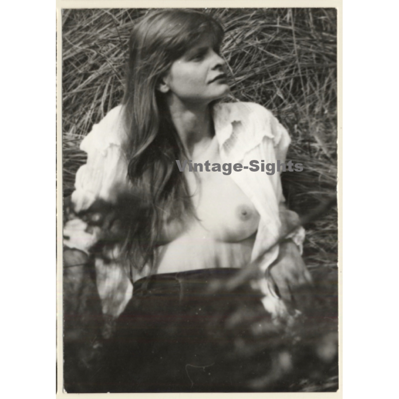 Erotic Study: Natural Blonde Flashing Boobs Outdoors (Vintage Photo GDR ~1970s/1980s)