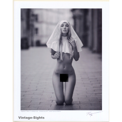 Arkadiy Kurta: Supplicant / Nude (Lim.Ed.Digital C-Print Arts + Craft Gallery 2019)