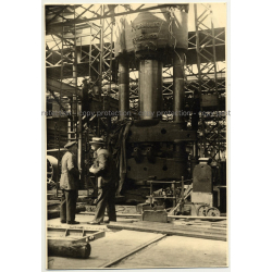 Hydraulic Press - Hydraulik Duisburg / Charles Bouché Leblanc (Vintage Photo B/W 1926)