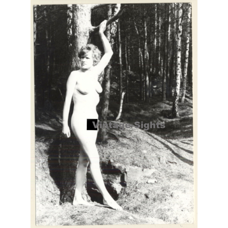 Erotic Study: Natural Shorthaired Nude Leaning Against Tree (Vintage Photo GDR ~1970s/1980s)