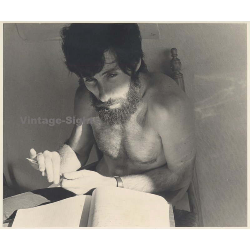 Jerri Bram (1942): Intense Portrait Of Topless Bearded Man (Large Vintage Photo ~1970s) Jerri Bram (1942): Intense Portrait Of Topless Bearded Man (Large Vintage Photo ~1970s)