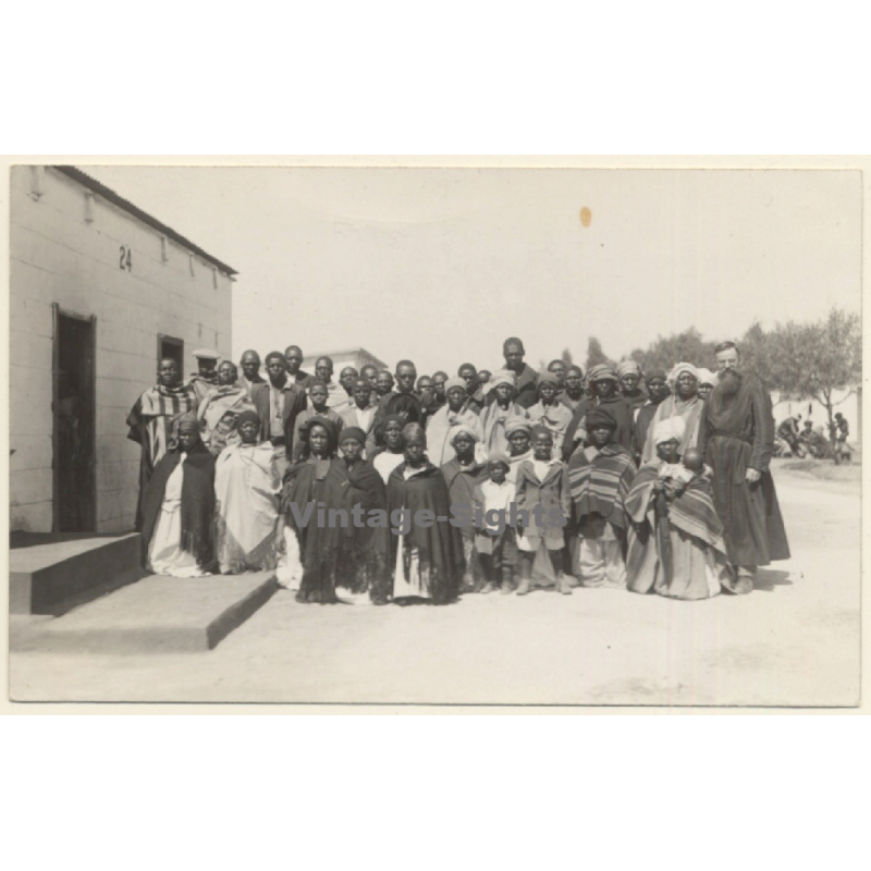 Winburg / Orange Free State (South Africa): Missionary, Catholics & Native Catechumens (Vintage RPPC 1930)