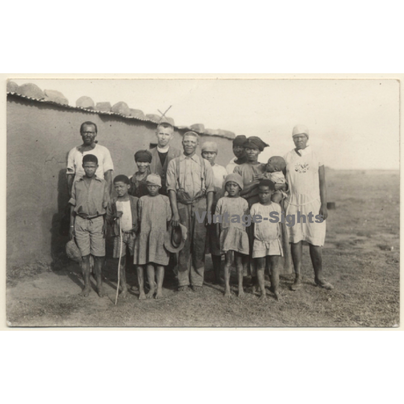 Orange Free State (South Africa): Father Brenisch & Indigenous / Buntuman (Vintage RPPC 1930) Orange Free State (South Africa): Father Brenisch & Indigenous / Buntuman (Vintage RPPC 1930)